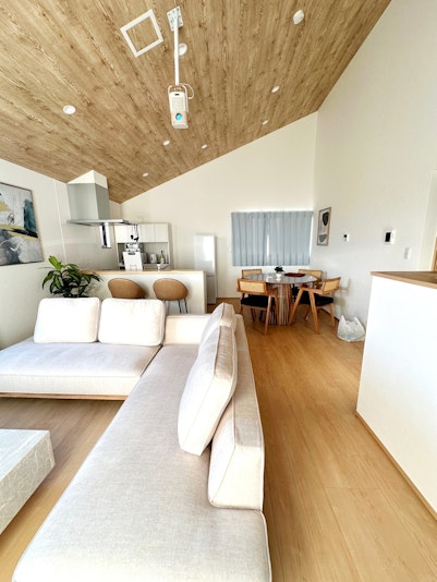 リビングは広々と過ごすことができます。