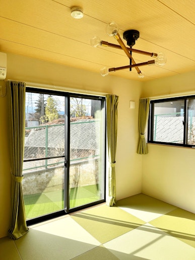 和室では、畳のぬくもりを感じおくつろぎ頂けます。