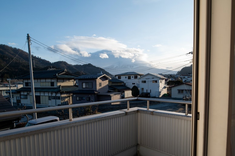 雲海と富士山とのコントラストが素敵な写真です。時間毎に変わる風景を見ながら、非日常をお楽しみく...