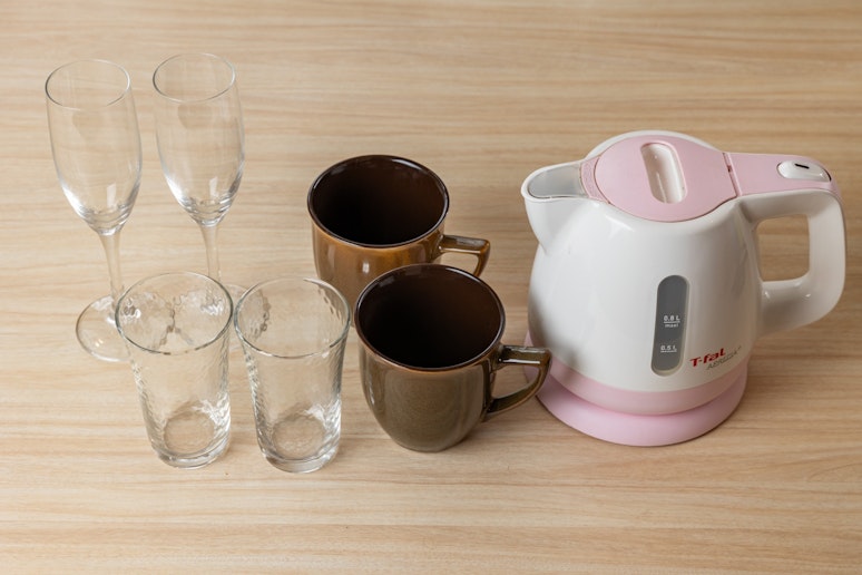 食器、電気ケトル