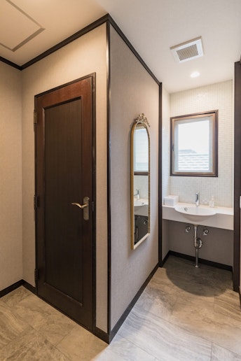 2階　トイレ　手洗い場