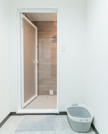 2階　シャワー室