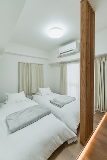 寝室3　シングルベッド2台