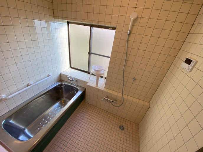 バスルームは足を延ばしてゆっくりと入ることができます