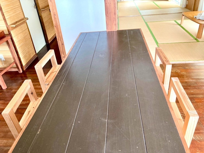 キッチンカウンターです。ダイニングテーブルとしてもご利用いただけます。