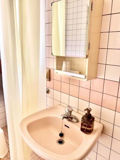 ハンドソープ、歯ブラシをご用意しています。