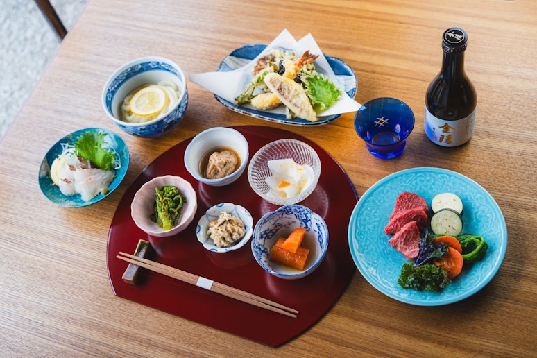 夕食（イメージ）