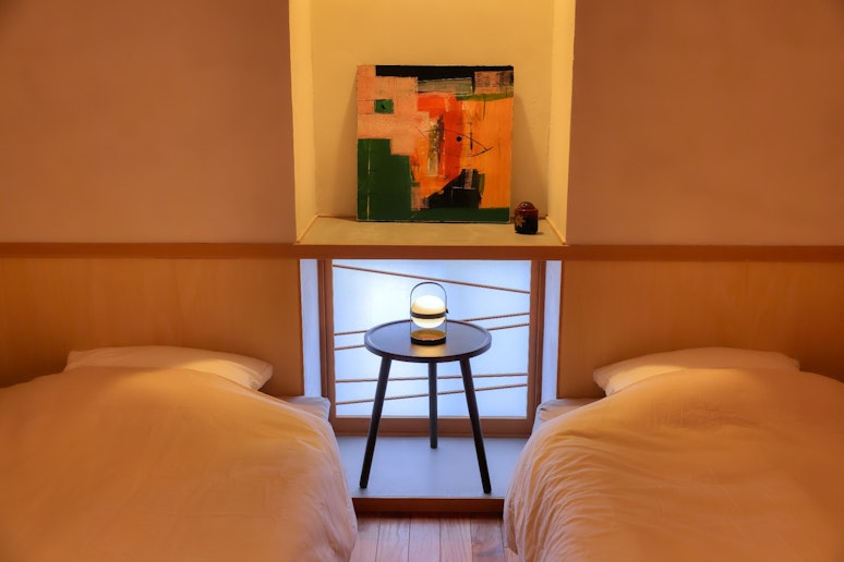 寝室２/シングルベッド２台