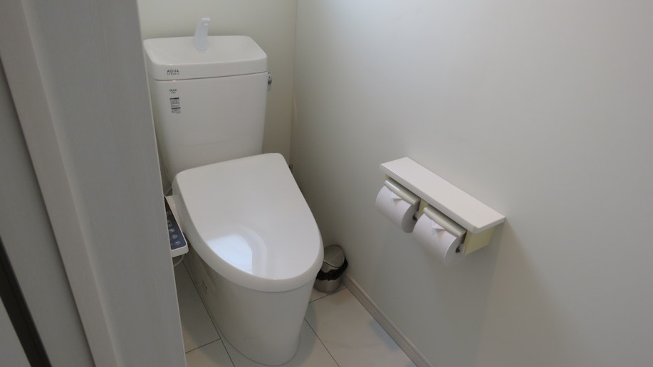 トイレは１Ｆ２Ｆにあります。