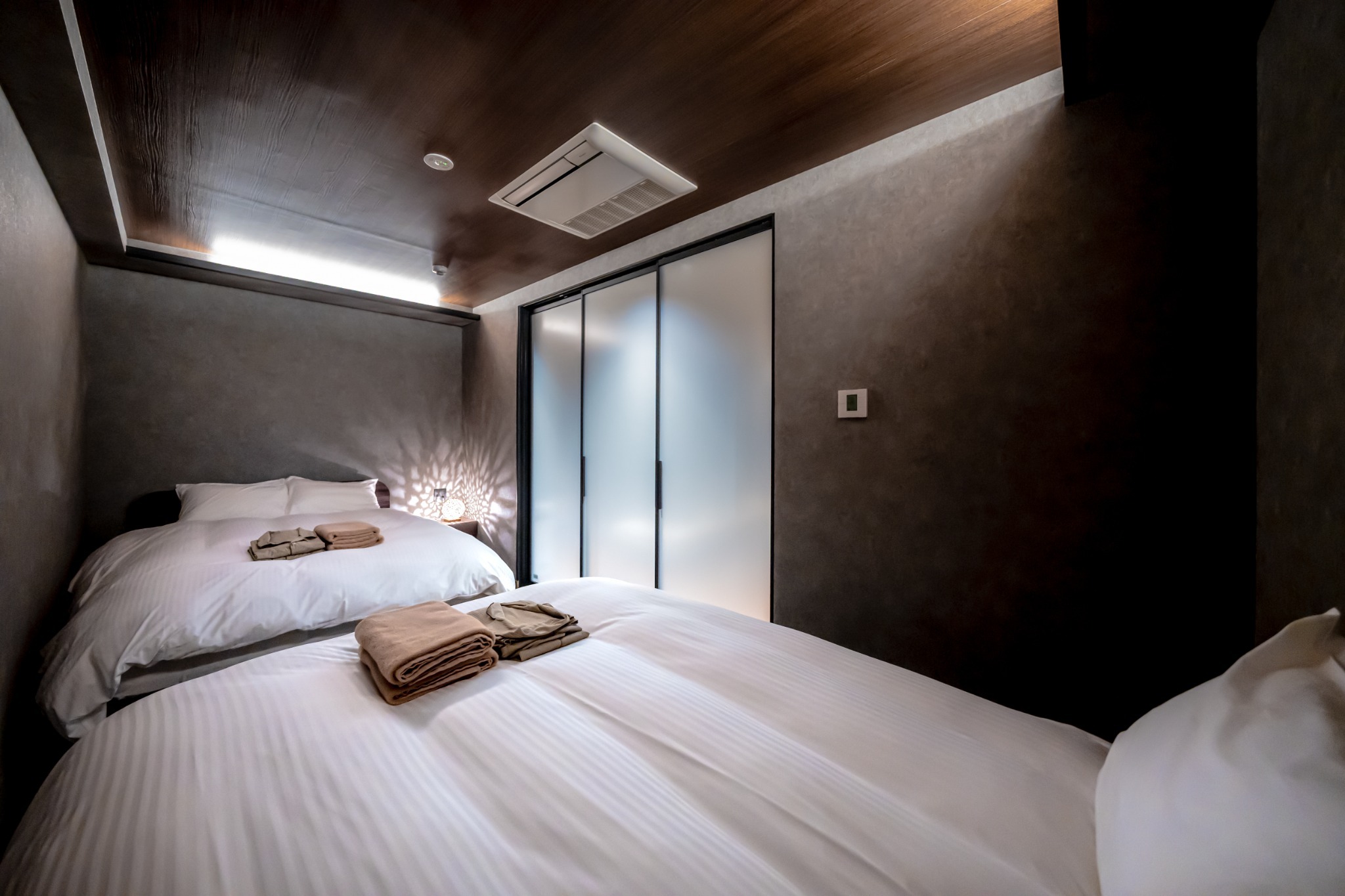 ドリームベッドSerta完備