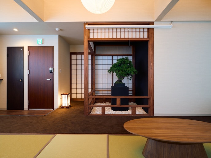 リビングルームと玄関