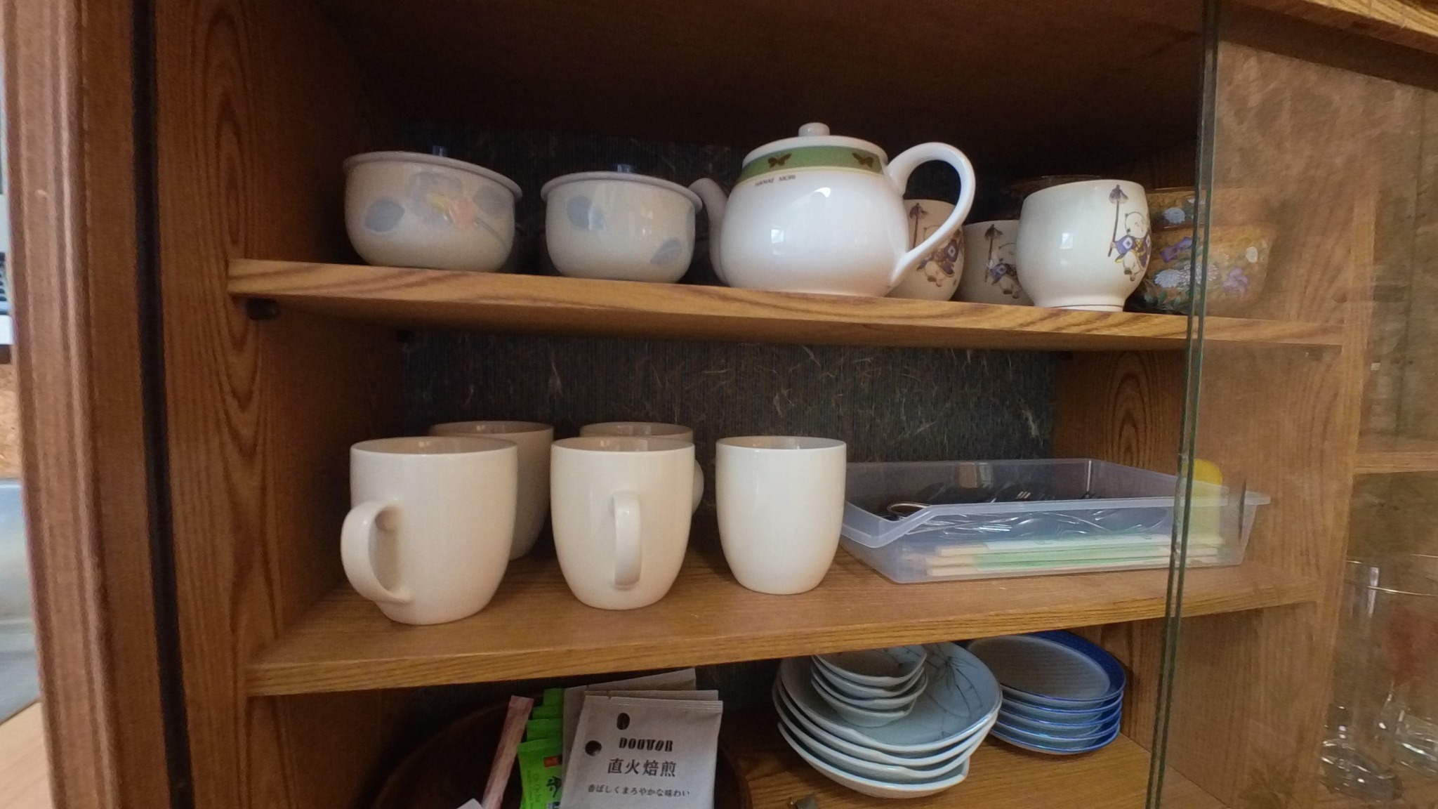 台所（食器棚）