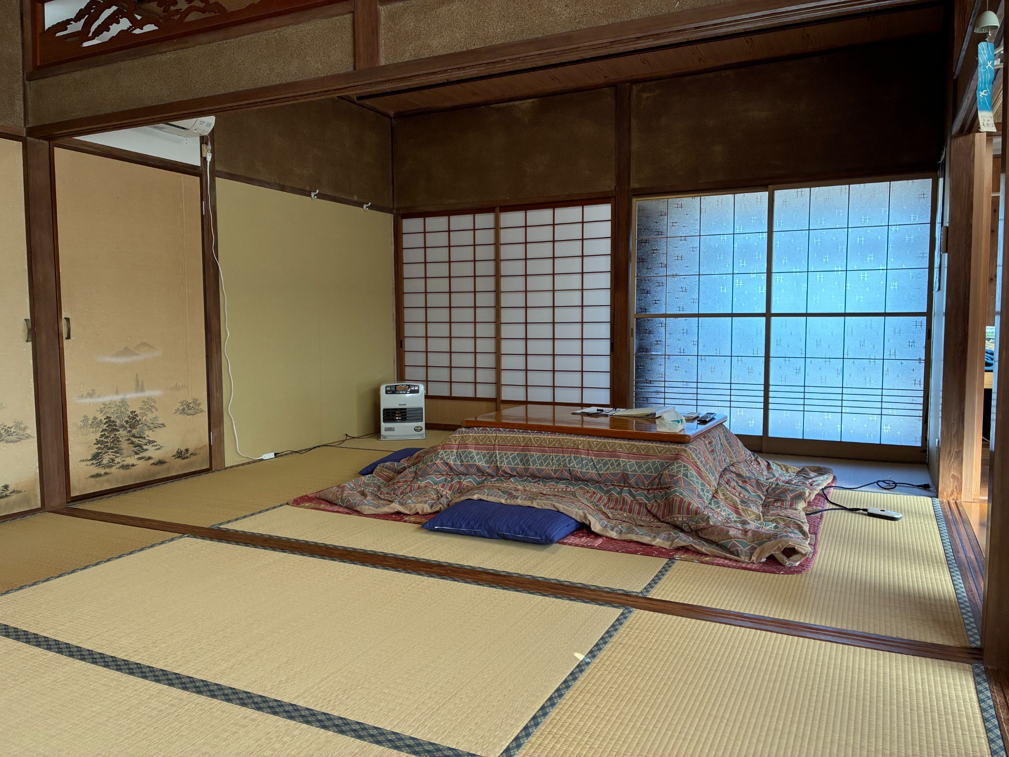 コタツ、灯油ファンヒータ（11月～3月）