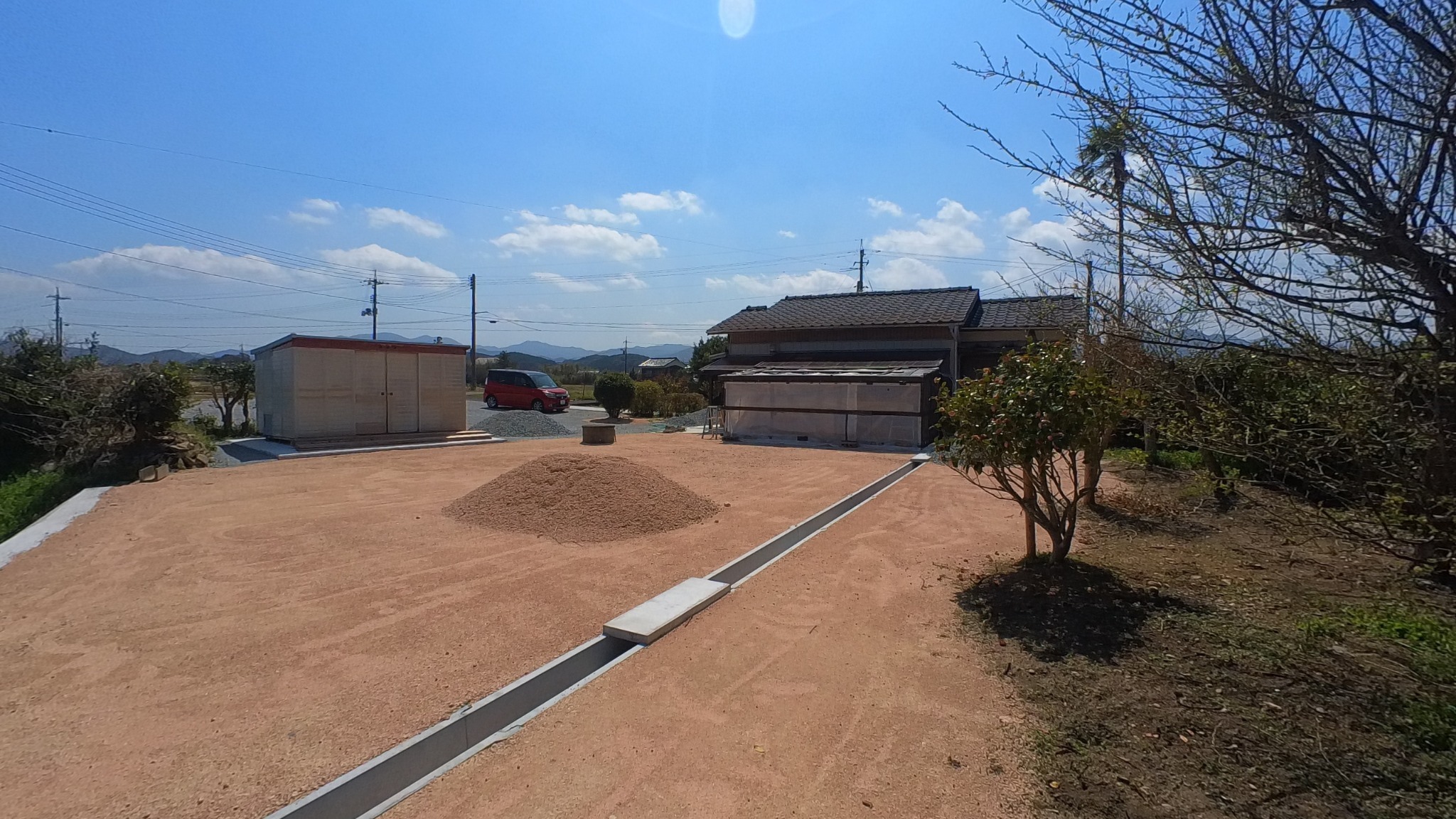 敷地北側の遊び場（南向き）