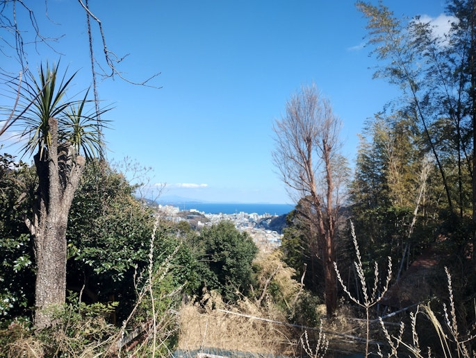 遊歩道からの眺望！市内＆相模湾