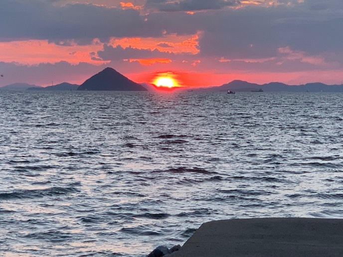 大槌に沈む夕陽