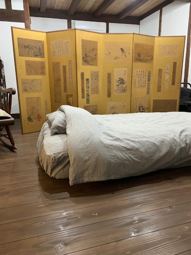 ベッド以外はエアーマット