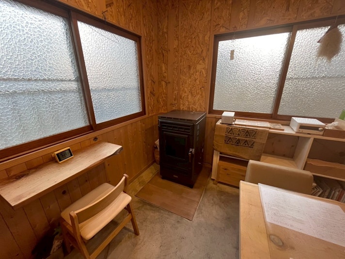 寒い日はペレットストーブ