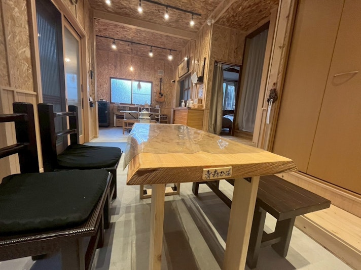 家主自作　青森ひばテーブル