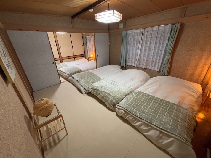 サエナ・クラエナ作【昔の寝室】 サエナ・クラエナ作【昔の寝室】