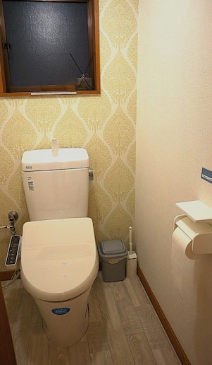 トイレはウォシュレット付き。