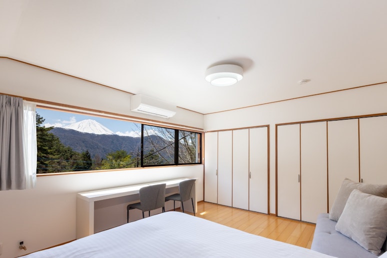 絶景の富士山ビュー。寝起きで見ることができる贅沢を。