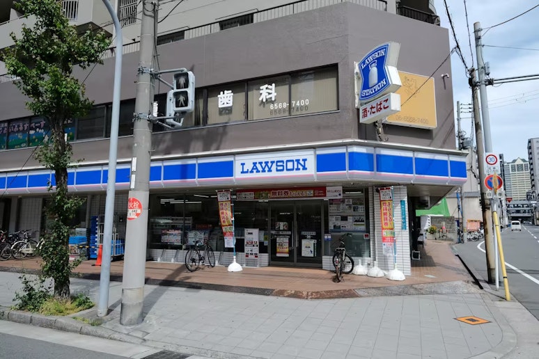 周辺施設：コンビニ