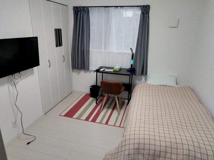 テレビミニ冷蔵庫備え付き