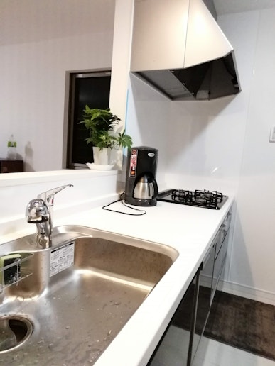 清潔さを常に保つキッチンで、お料理にコーヒー淹れに、楽しいスティーは勿論あなた次第です。