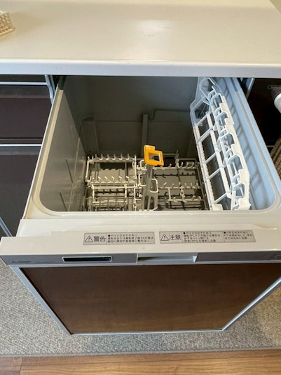 食器用洗浄機完備！大人数でも洗い物がラクにこなせます。 冬場は手が荒れなくて安心です！