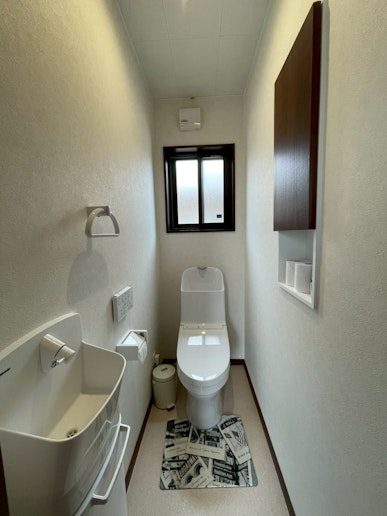 トイレは2つあり、ウォシュレットも完備してあります