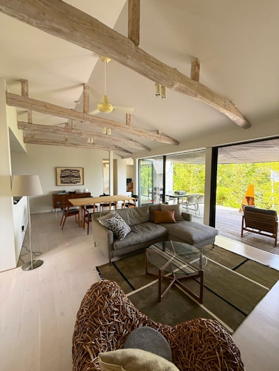 自然に囲まれたバケーションヴィラで、普段味わえない非日常的な贅沢を心の栄養にしてみて下さい。...