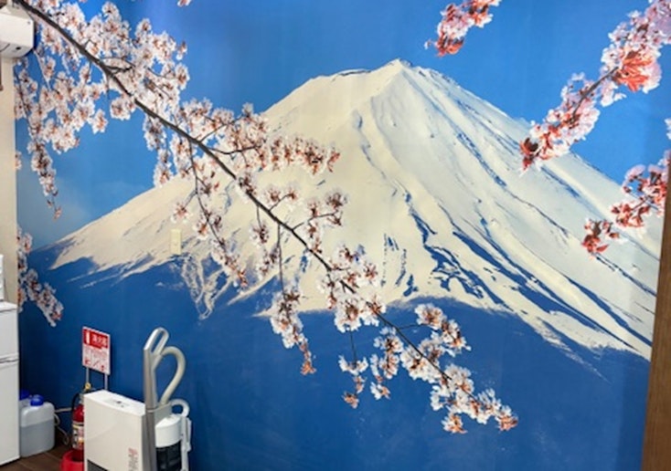 キッチンには富士山の壁紙