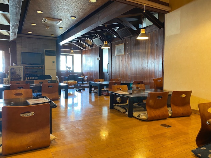 一階は飲食店となっております。