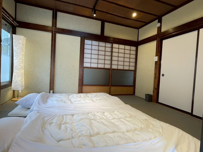 各部屋２セットのお布団がご用意してあります。