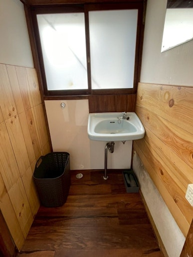 脱衣所はすっきりとしております。