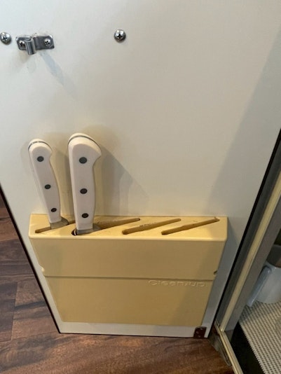 包丁は２本ございます。