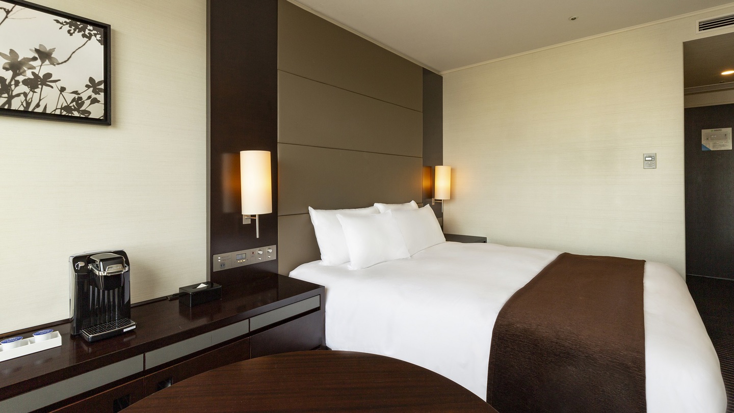 メインタワー ダブル(プレミアフロア35~37階)