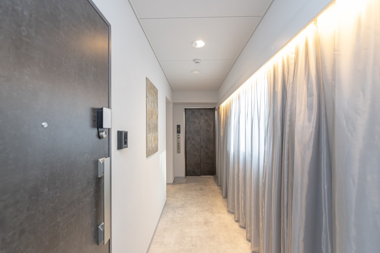 玄関（外側廊下）