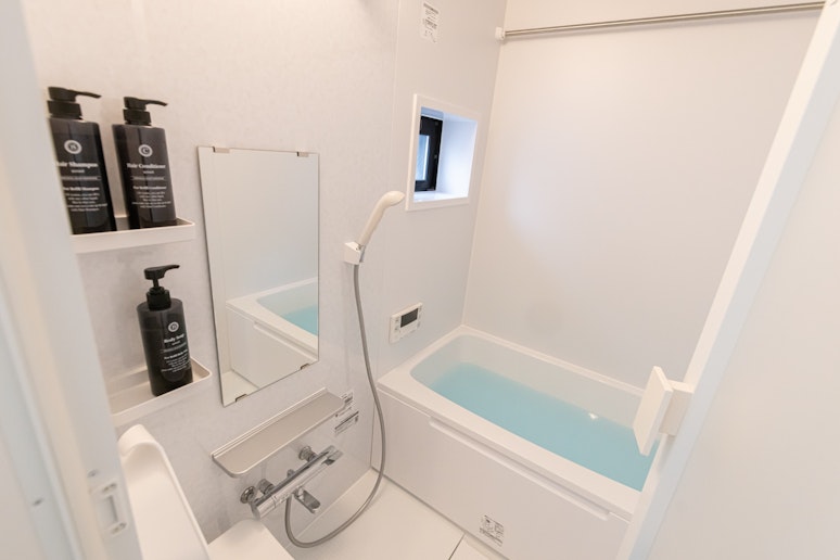 浴室：バスタブ