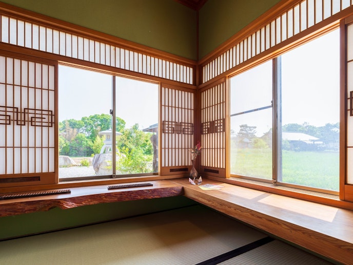 受検の神様として有名な「滝宮天満宮」を臨みながら勉強ができる宿は、ここだけ