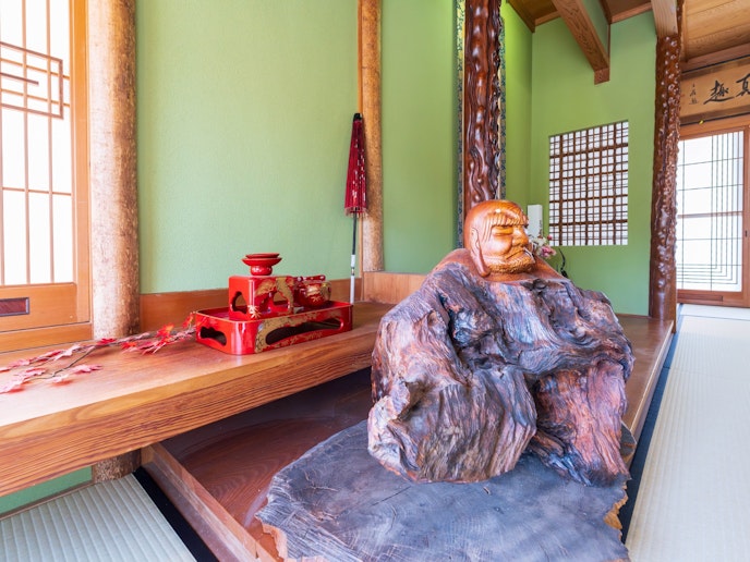 香川県の伝統芸術　讃岐一刀彫