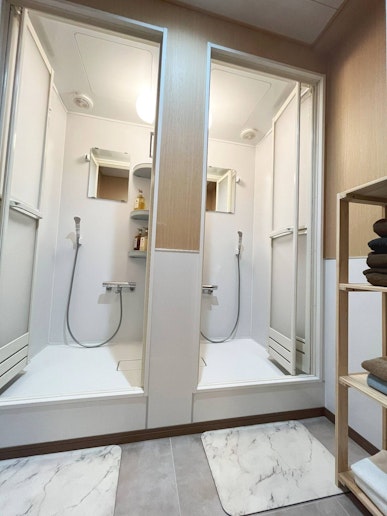 シャワールーム