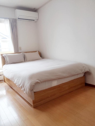 寝室２　ダブルベッド１つ