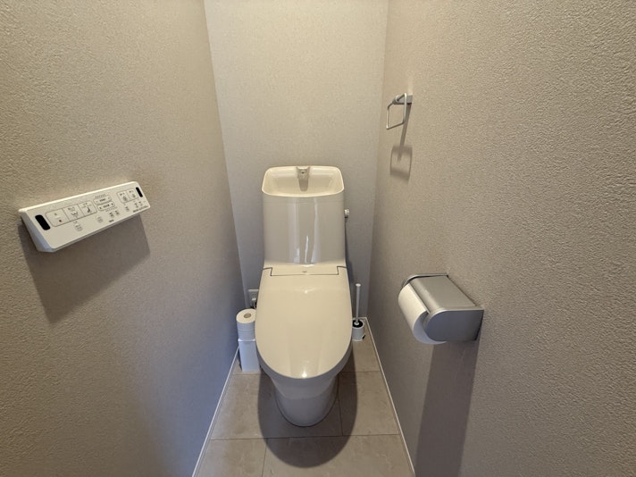 ウォッシュレット付きトイレ
