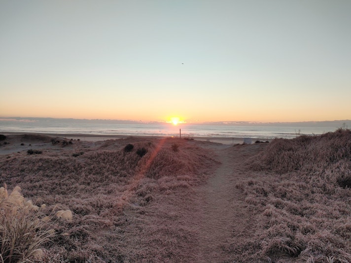 徒歩７分の松が谷海岸