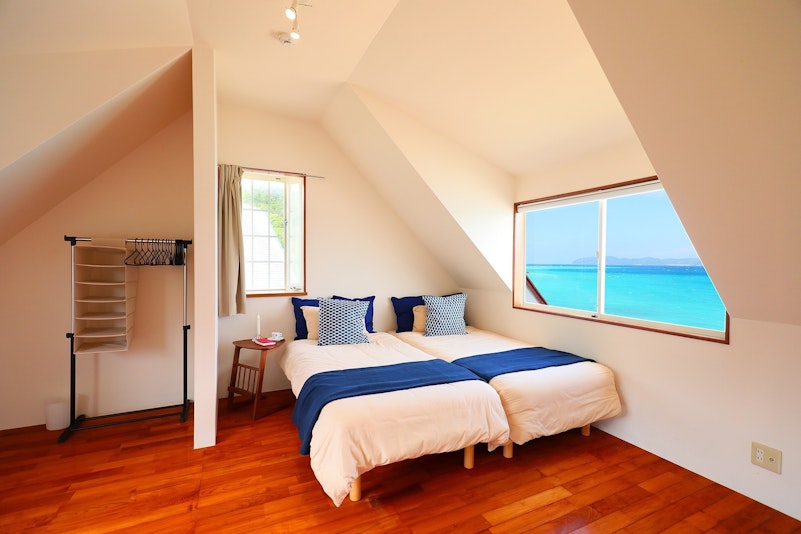 寝室：シングル2台