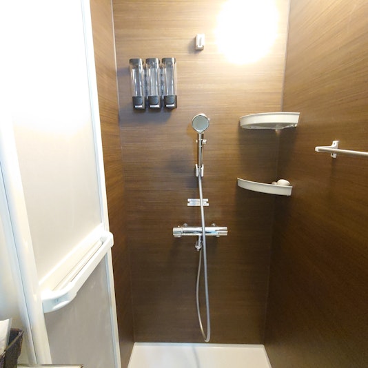 シャワーブース