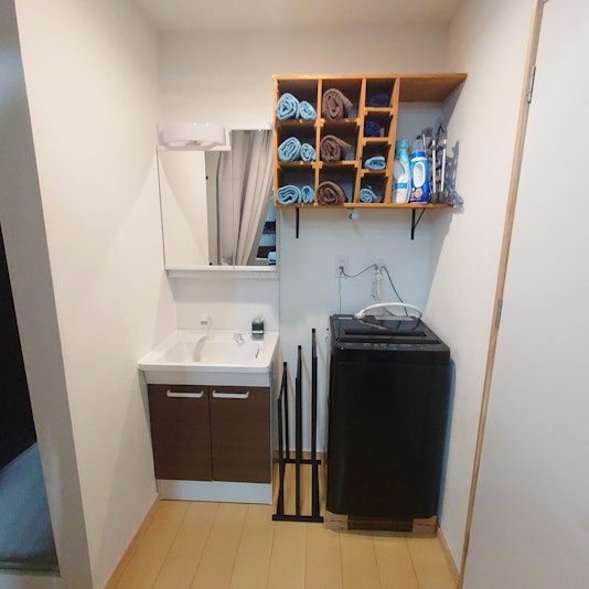 洗面台、洗濯機