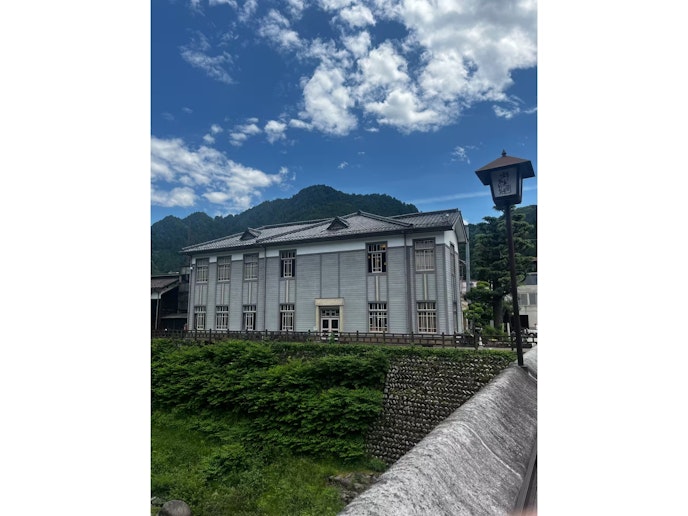 徒歩6分　郡上八幡旧庁舎記念館